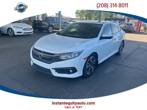 Used 2018 Honda Civic EX-T image 1