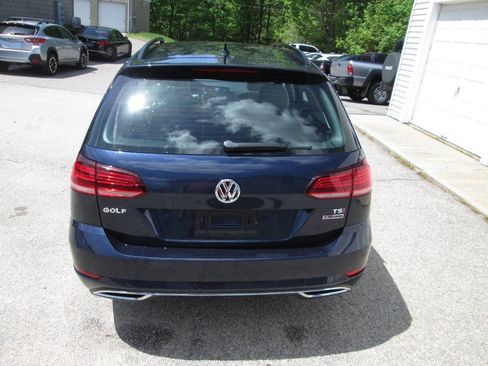 Used 2018 Volkswagen Golf SportWagen S 4Motion AWD/4WD image 9