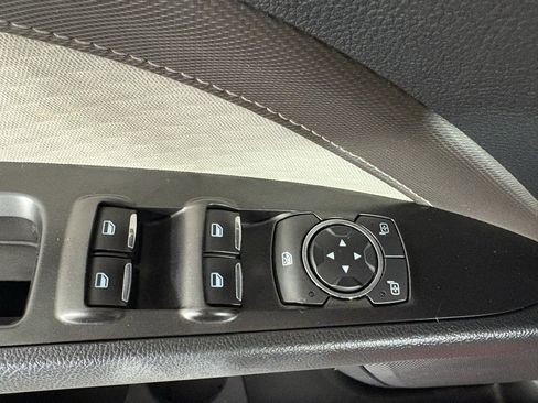 Used 2019 Ford Fusion SE w/ Equipment Group 151A image 15