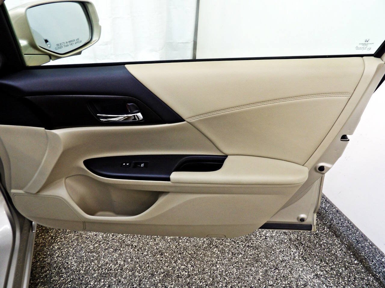 Used 2013 Honda Accord EX image 11