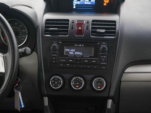 Used 2014 Subaru Forester 2.5i Premium w/ All-Weather Package AWD/4WD image 15
