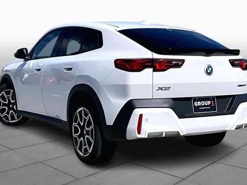 Used 2025 BMW X2 xDrive28i image 11