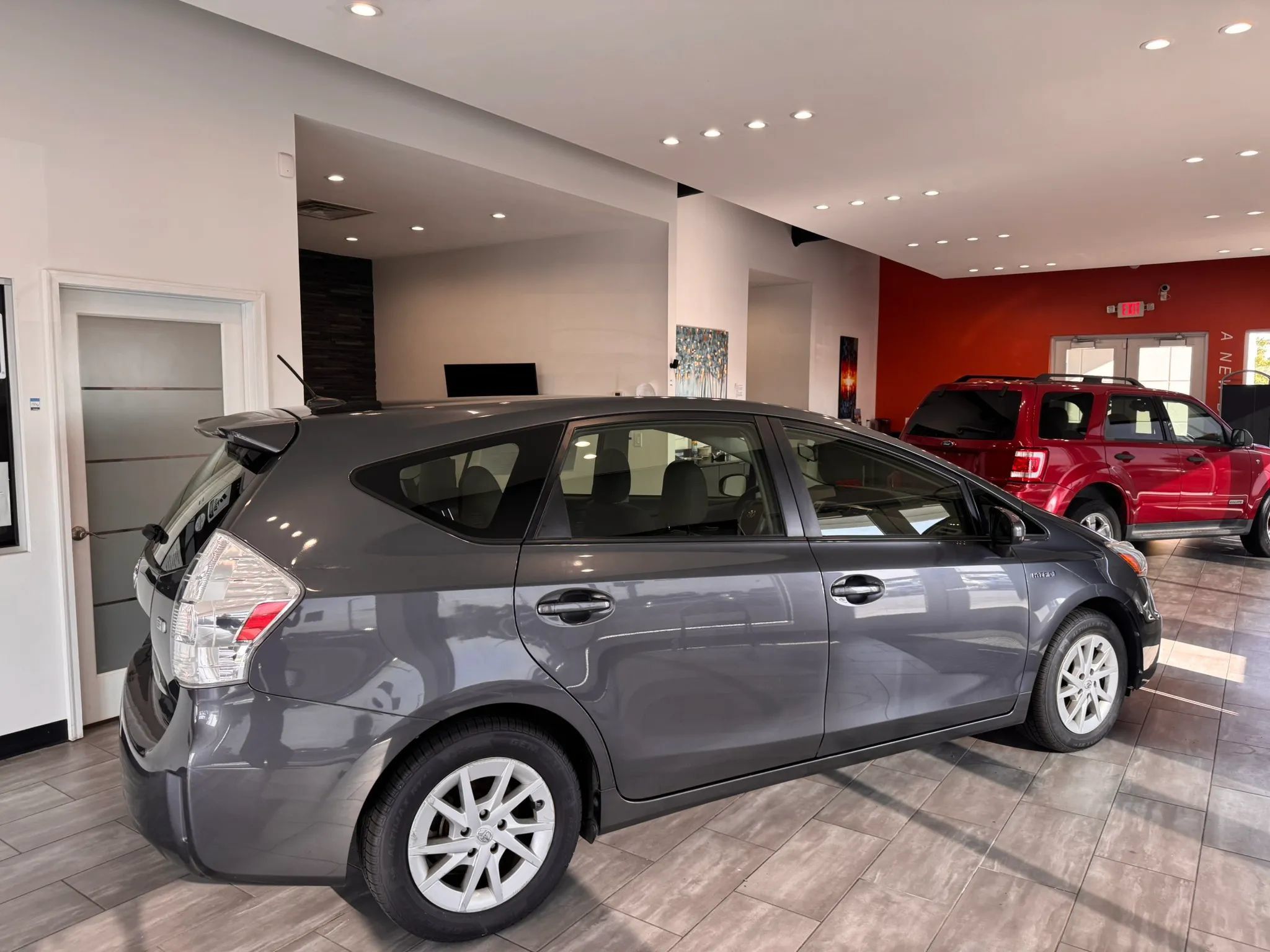 Used 2012 Toyota Prius V Three FWD image 10