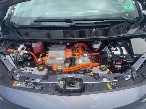 Used 2023 Chevrolet Bolt LT w/ Driver Confidence Package FWD image 34