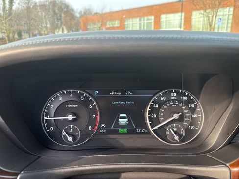 Used 2018 Genesis G90 3.3T Premium image 19