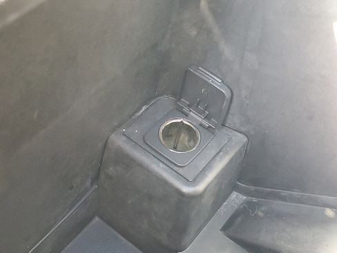 Used 2022 Ford Expedition Max Limited image 9