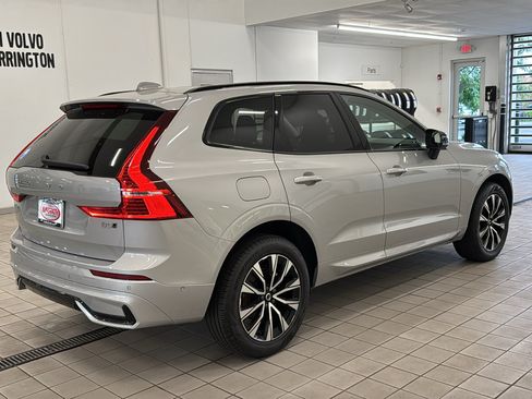 Used 2025 Volvo XC60 B5 Plus AWD/4WD image 5