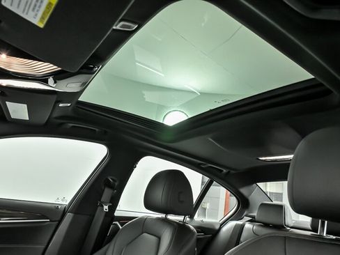 Used 2019 BMW 540i xDrive w/ Convenience Package image 19