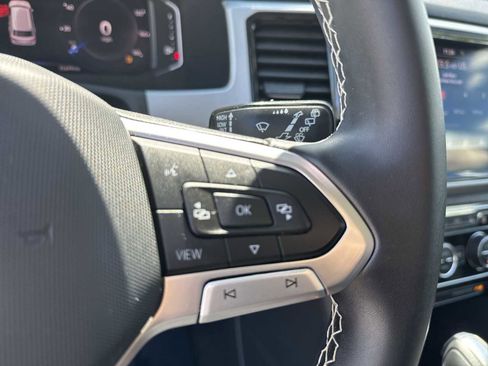 Certified 2023 Volkswagen Atlas SE w/ Panoramic Sunroof Package FWD image 31