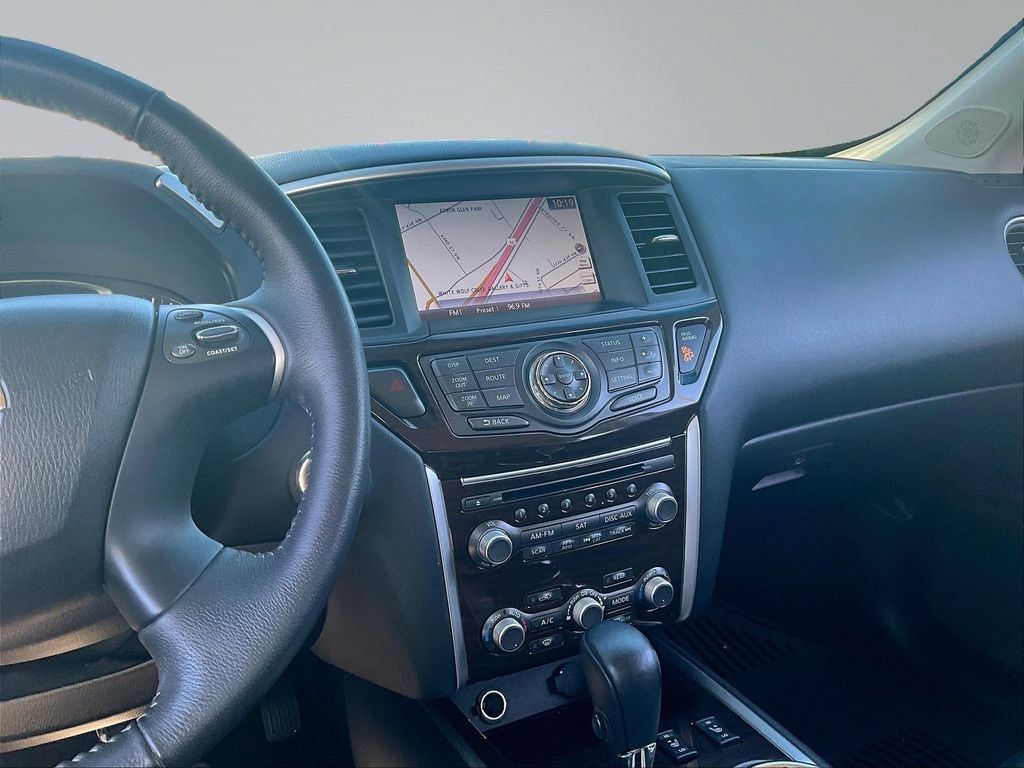 Used 2014 Nissan Pathfinder SL w/ SL Tech Package AWD/4WD image 11