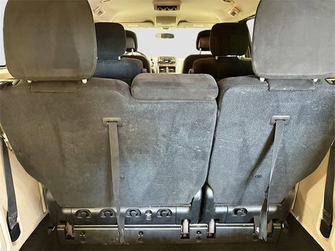 Used 2016 Dodge Grand Caravan SE w/ Quick Order Package 29E SE image 23
