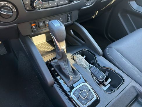 New 2026 Nissan Frontier SV w/ SV Convenience Package image 15