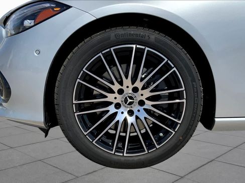 Used 2025 Mercedes-Benz C 300 4MATIC Sedan image 21