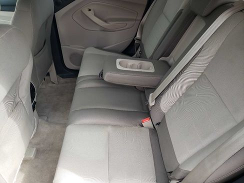 Used 2016 Ford Escape SE w/ Equipment Group 201A FWD image 23