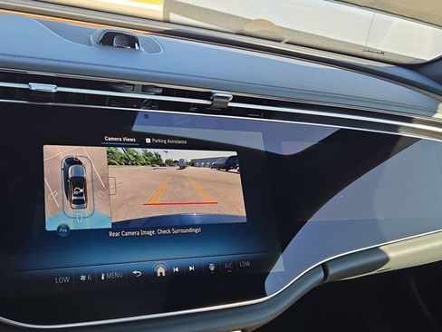 New 2026 Mercedes-Benz E 350 4MATIC Sedan image 16