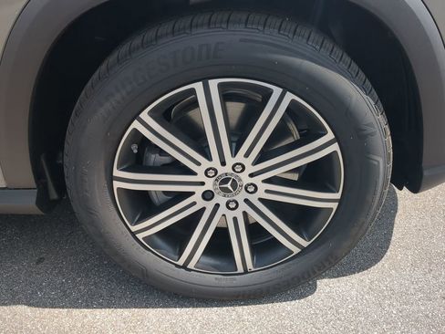 Used 2025 Mercedes-Benz GLE 450e 4MATIC image 24