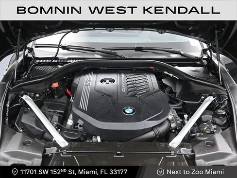 Used 2024 BMW Z4 M40i w/ Premium Package image 12