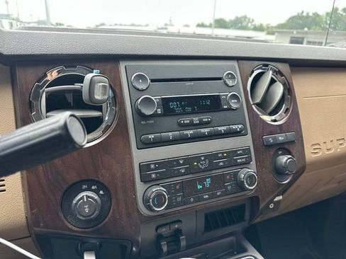 Used 2012 Ford F250 Lariat w/ Lariat Interior Pkg AWD/4WD image 41