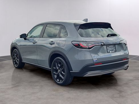 Used 2025 Honda HR-V Sport image 27