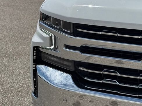 Used 2022 Chevrolet Silverado 1500 LTZ AWD/4WD image 12