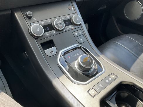 Used 2018 Land Rover Range Rover Evoque SE AWD/4WD image 20