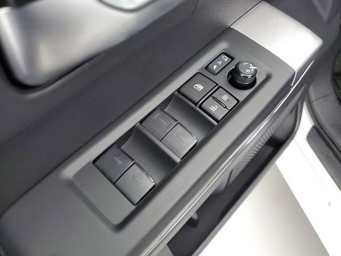 Used 2024 Toyota Sequoia Platinum image 20