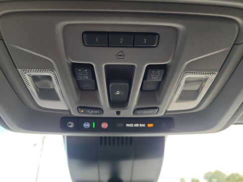 Certified 2024 GMC Sierra 2500 Denali w/ Denali Reserve Package image 23