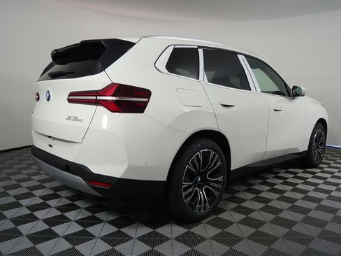 Used 2025 BMW X3 xDrive30i w/ Convenience Package image 3