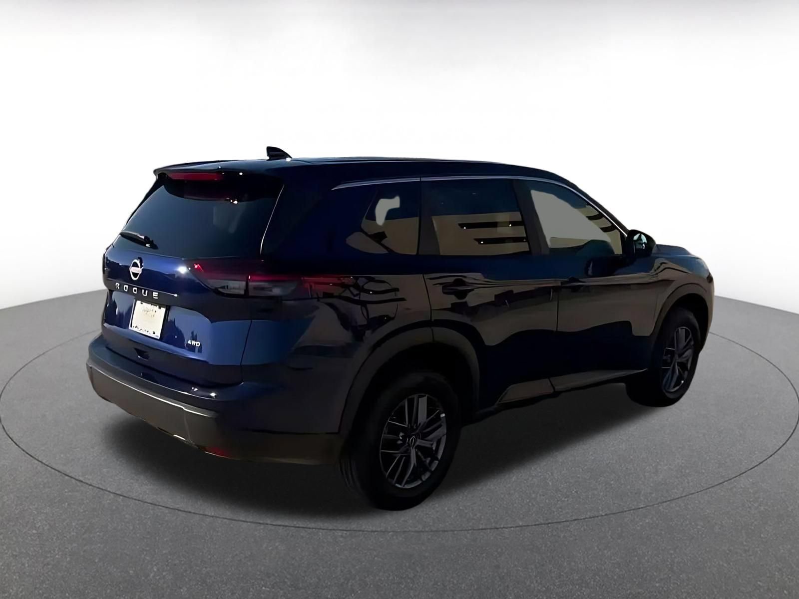 Used 2026 Nissan Rogue SV AWD/4WD image 14