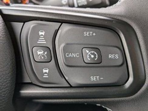 New 2026 Jeep Gladiator Mojave w/ Steel Bumper Group image 12