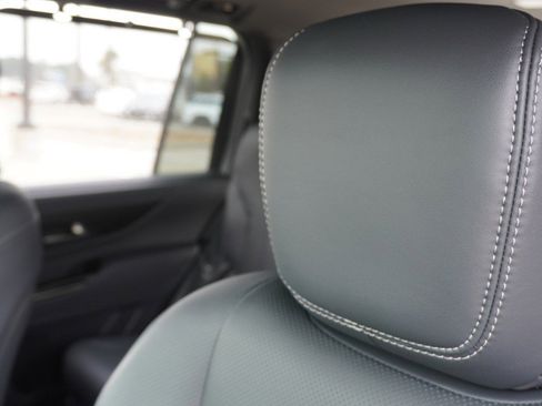 Used 2024 Lexus LX 600 4WD w/ Luxury Package image 26