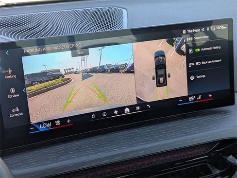 Used 2025 BMW 330i 330i w/ M Sport Package image 23