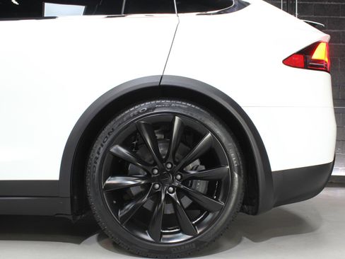 Used 2017 Tesla Model X 100D image 5