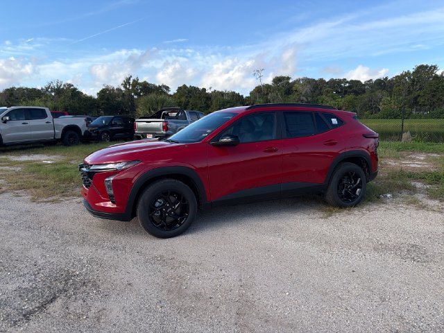 New 2026 Chevrolet Trax LT w/ Driver Confidence Package FWD image 2