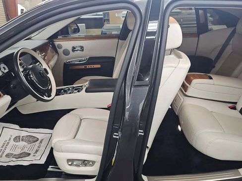 Used 2019 Rolls-Royce Ghost Sedan 4D image 7