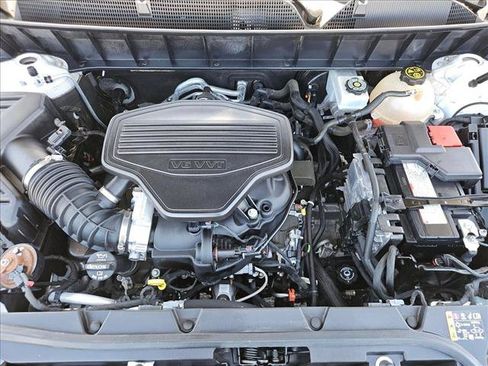 Used 2019 GMC Acadia Denali w/ Technology Package FWD image 30
