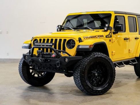 Used 2019 Jeep Wrangler Unlimited Rubicon w/ LED Lighting Group image 19