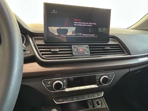 Certified 2025 Audi Q5 2.0T Premium image 13