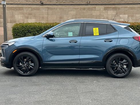 Certified 2024 Buick Encore GX Sport Touring FWD image 7