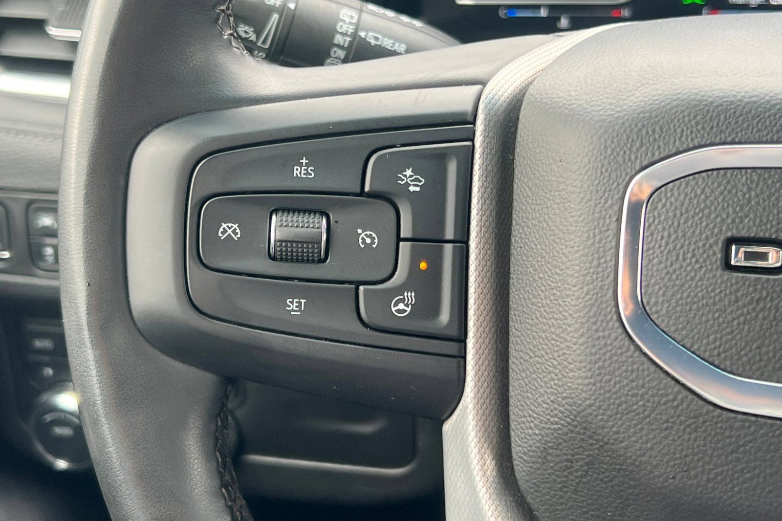 Used 2024 GMC Yukon Denali AWD/4WD image 31