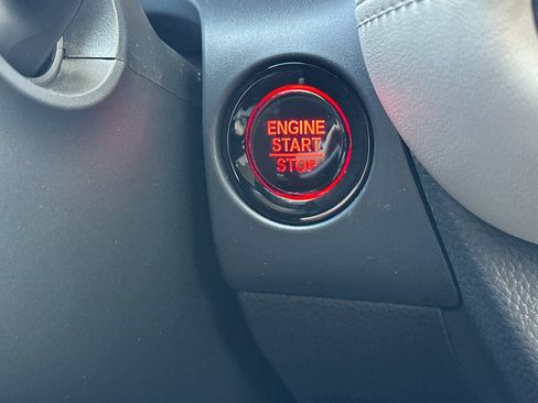 New 2026 Honda HR-V LX image 24