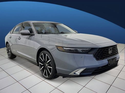 New 2025 Honda Accord Touring image 9