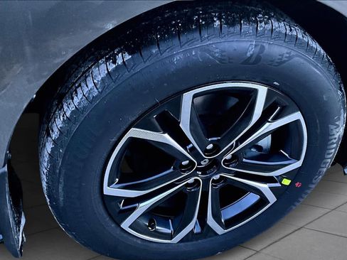 New 2026 Toyota Sienna Platinum image 12