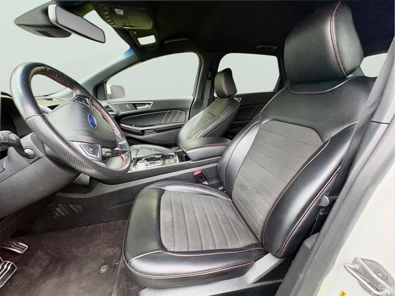 Used 2020 Ford Edge ST-Line FWD image 12