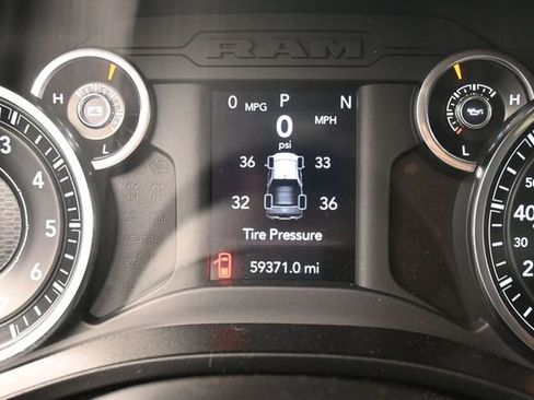 Used 2019 RAM 1500 Tradesman AWD/4WD image 30