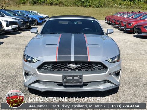 Used 2018 Ford Mustang Premium image 2