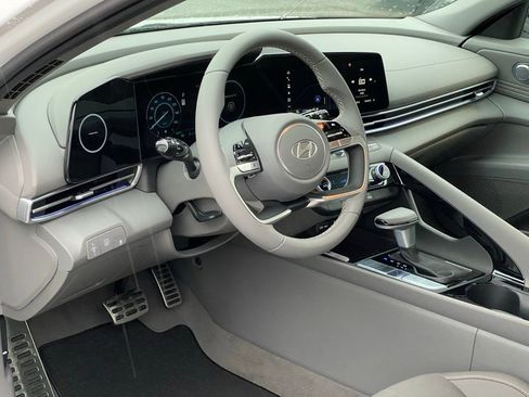 New 2026 Hyundai Elantra Sport FWD image 10