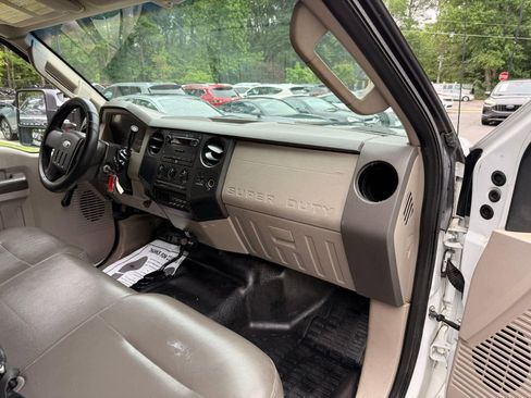 Used 2009 Ford F350 XL AWD/4WD image 19