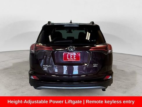 Used 2018 Toyota RAV4 XLE AWD/4WD image 5