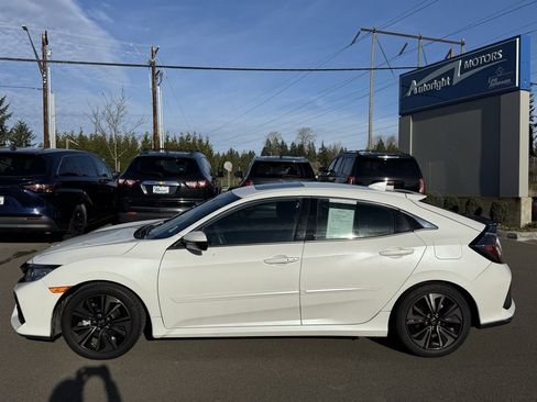 Used 2018 Honda Civic EX image 2